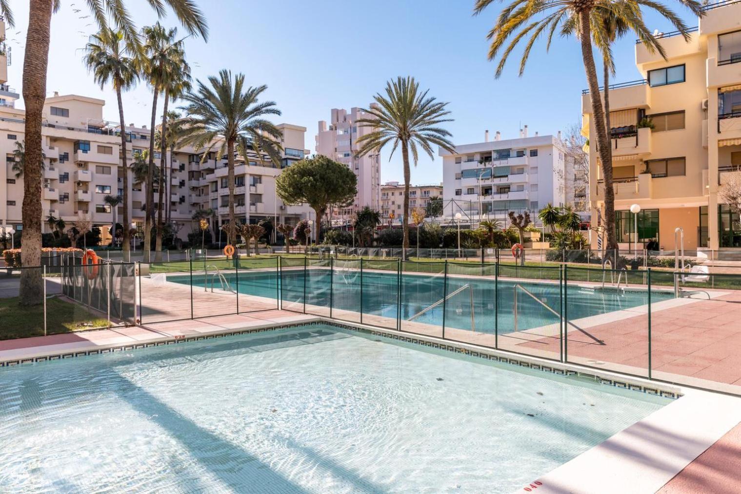 Primera Linea Del Mar - Acceso Directo Playa Carihuela Торремолинос Экстерьер фото
