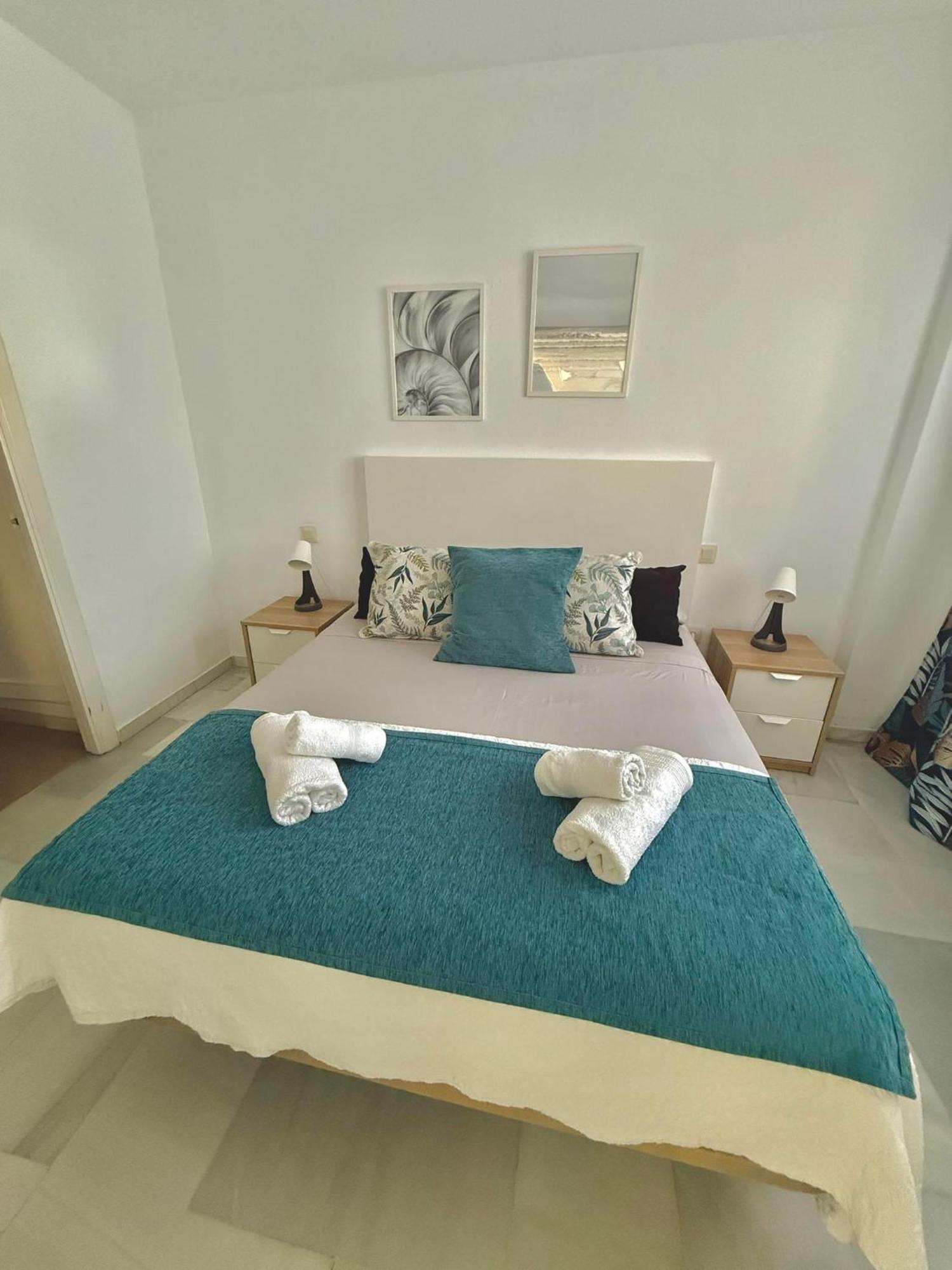 Primera Linea Del Mar - Acceso Directo Playa Carihuela Торремолинос Экстерьер фото